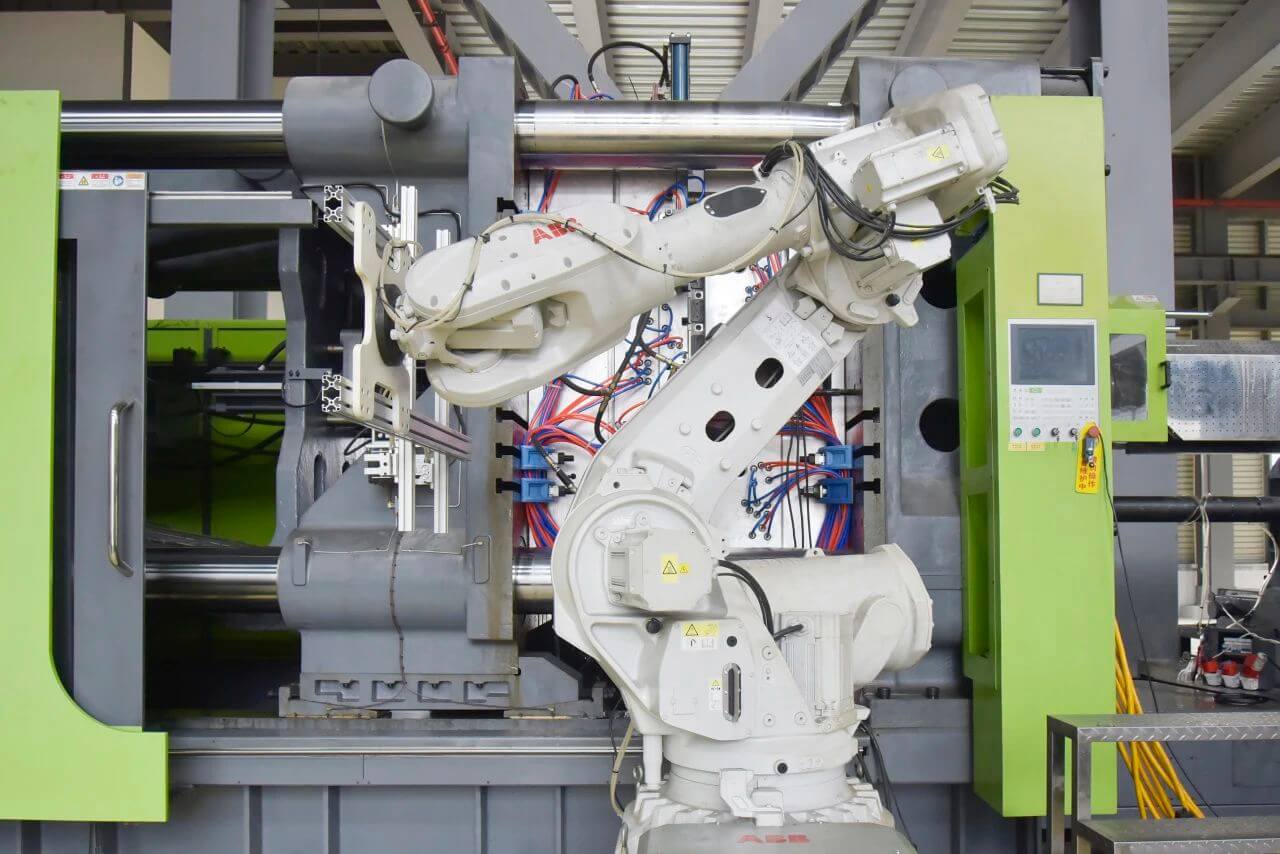 ABB機械手.jpg