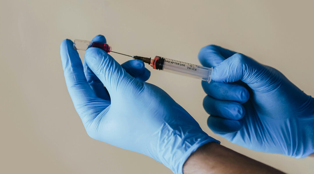 1753669408423478.jpg Injections and syringes.jpg