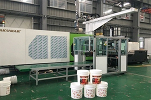 漆桶生產(chǎn)線 - 機(jī)器 漆桶注塑機(jī)