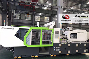 IML 生產線—注塑機 IML 生產線—注塑機